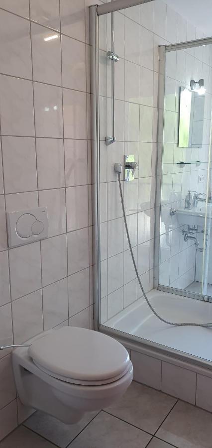 Outletcity Ferienwohnung 2 Метцинген Экстерьер фото